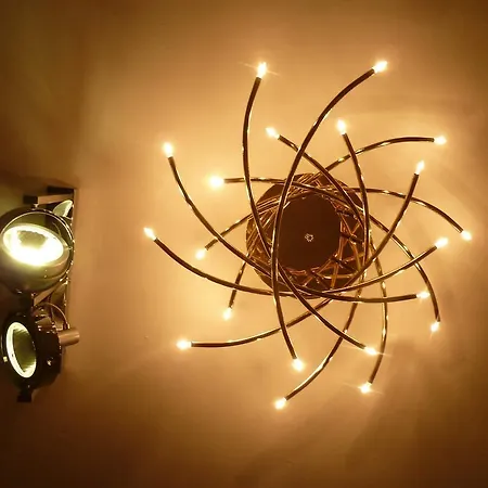 Golden Treasure Deluxe Apartment