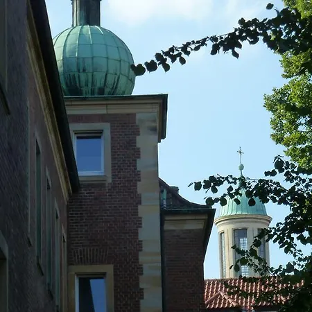 Golden Treasure Deluxe Apartment