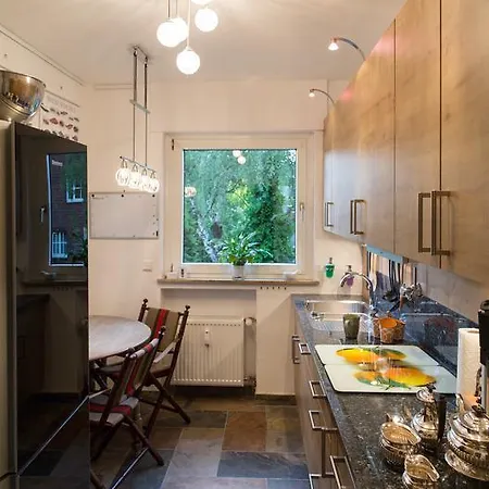 Golden Treasure Deluxe Apartment