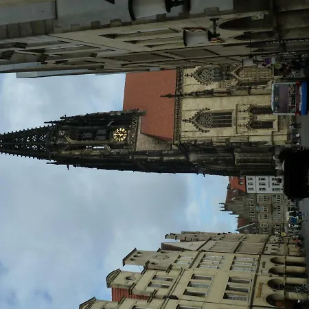 Golden Treasure Deluxe Apartment *