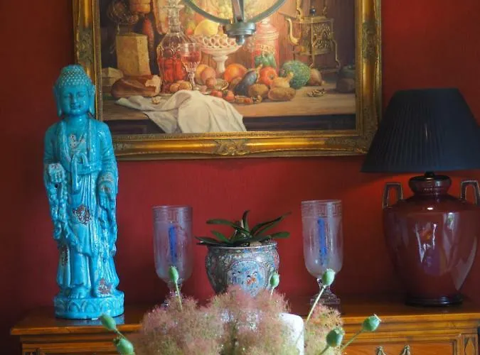 Golden Treasure Deluxe 아파트 *